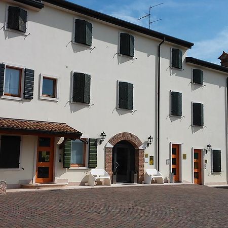 Relais Corte Pontigliardo Colà Exterior foto